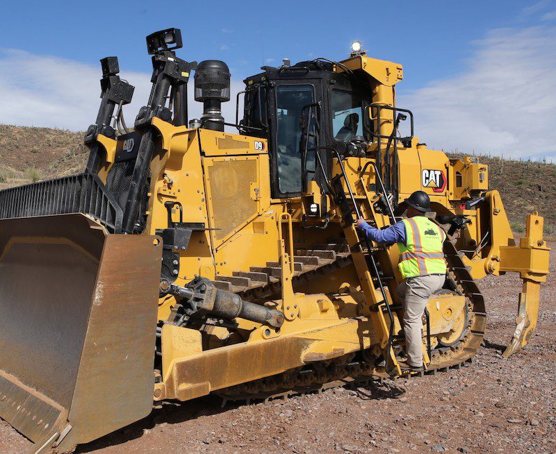 Caterpillar, Guardhat partner on surface mining safety solutions