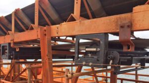 Conveyor idler frame